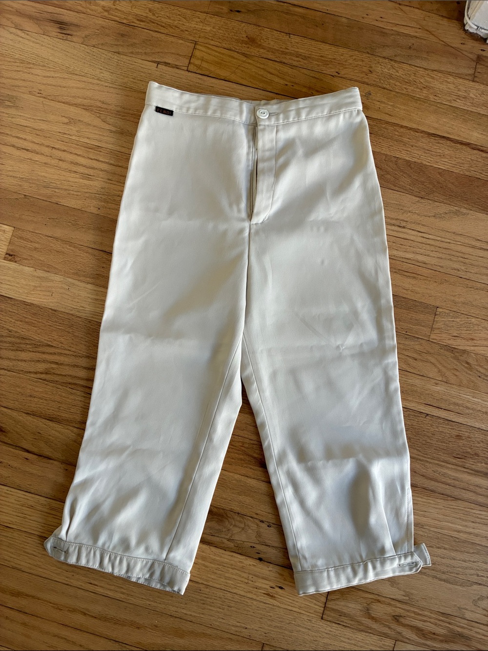 Fendi high waisted cropped Cream capris pants size 27